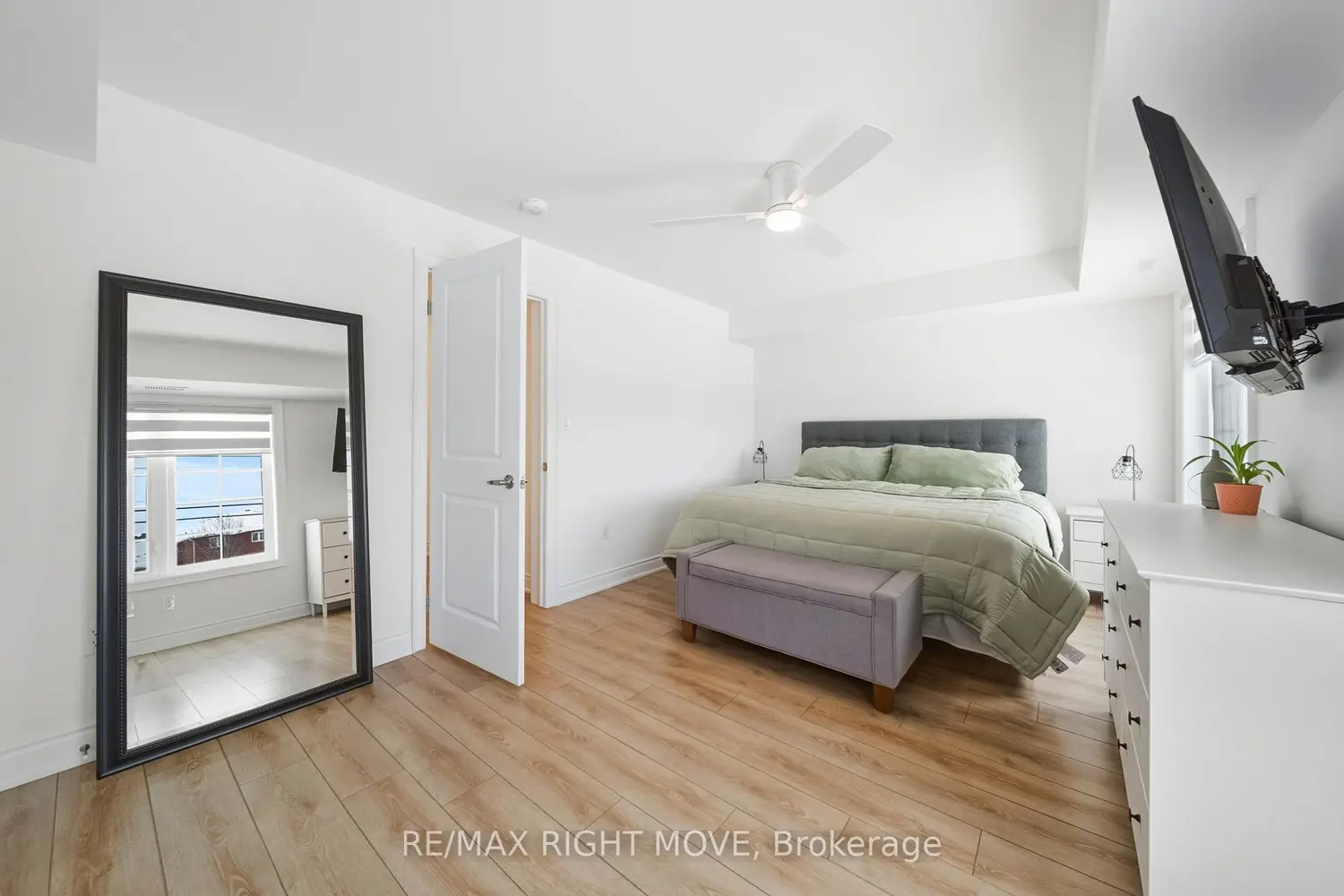 Additional image 11 of 41 Pumpkin Corner Crescent Unit 2