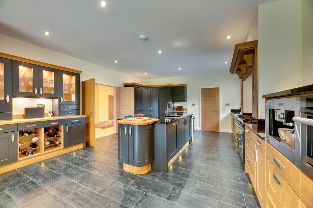 Additional image 4 of 5 bed detached house for saleHamsterley Mill, Rowlands Gill NE39