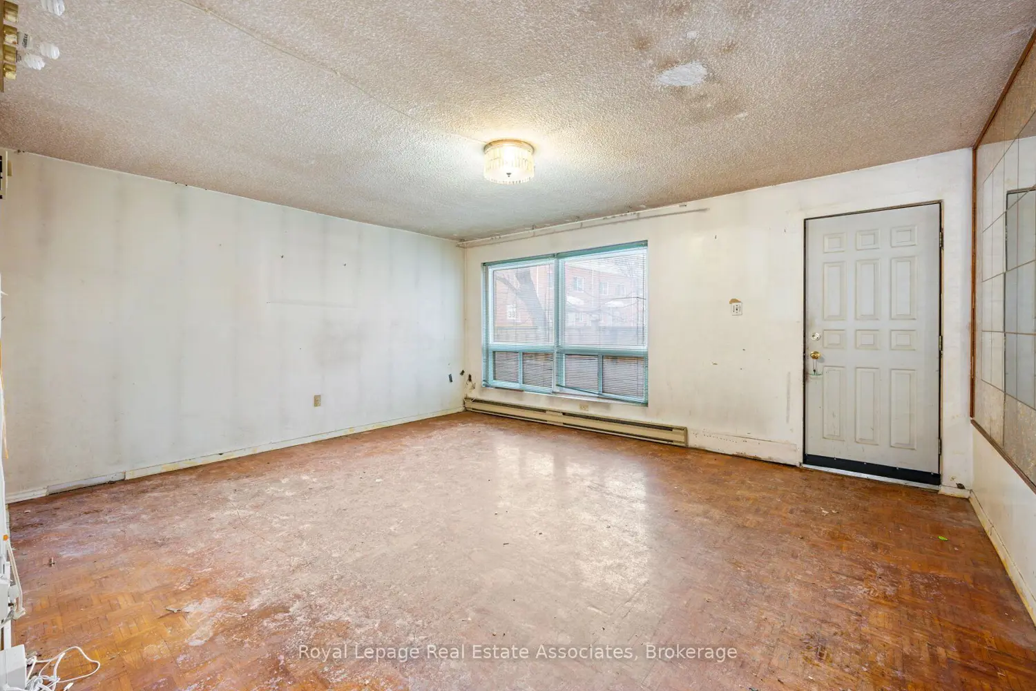 Additional image 8 of 829 Richmond Street 101