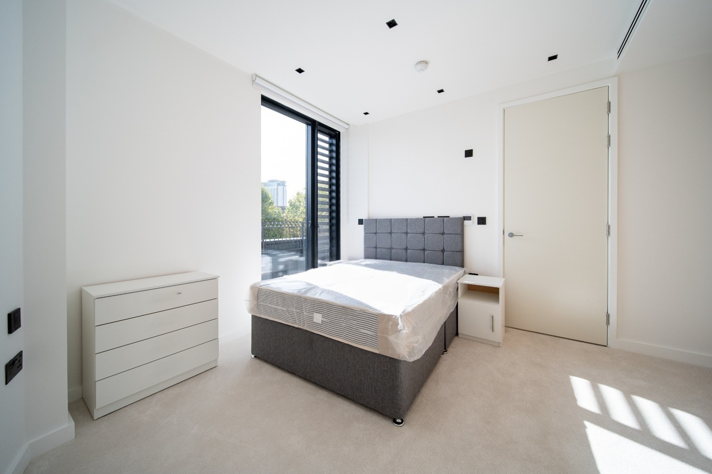 Additional image 15 of 3 Bed Flat, Cluny Mews, SW5, N1 7GU