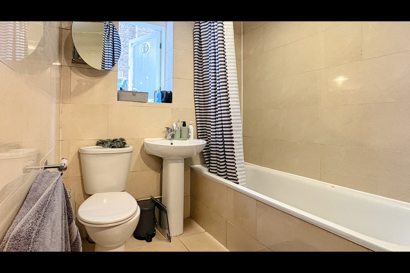 Additional image 3 of 2 Bed Flat, Colville Terrace, W11, N1 7GU