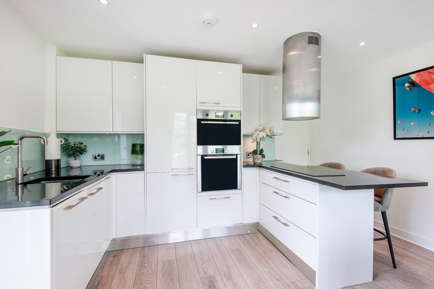 Additional image 4 of 2 Bed Flat, Tavistock Crescent, W11, N1 7GU