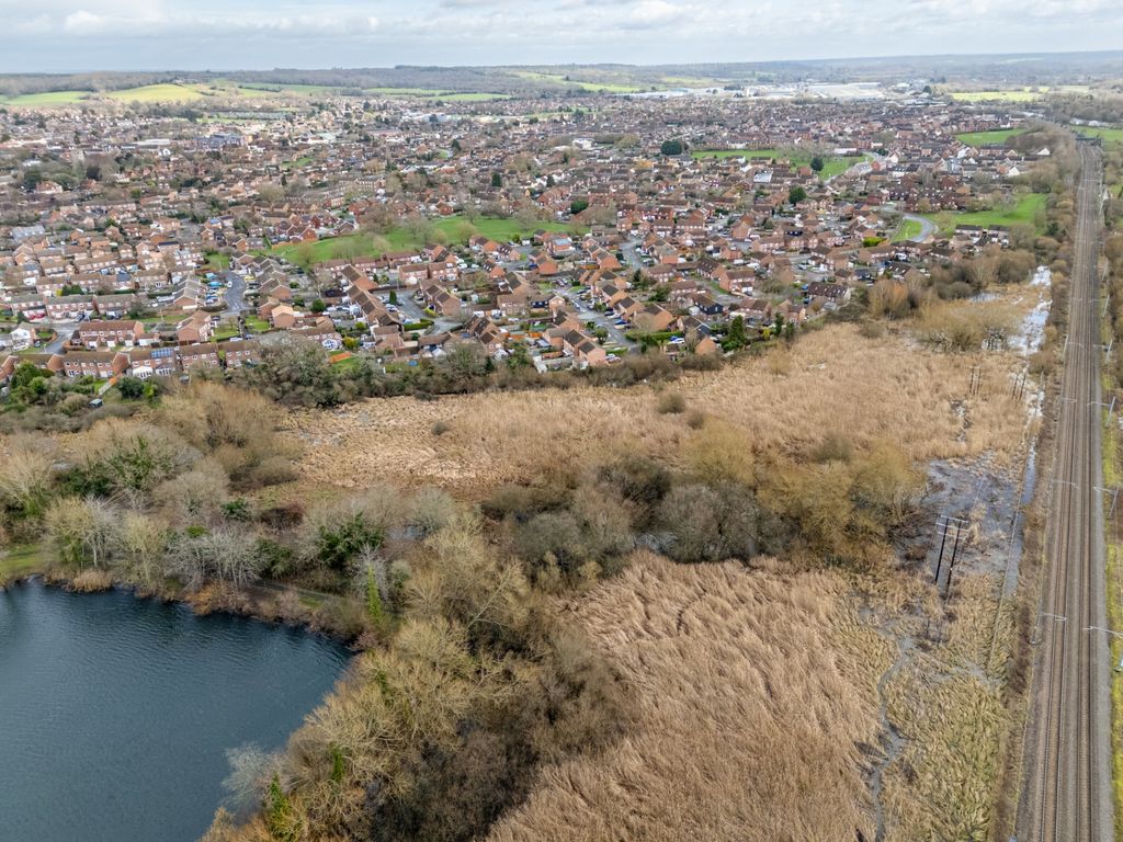 Additional image 2 of Land for saleKeighley Close, Thatcham RG19