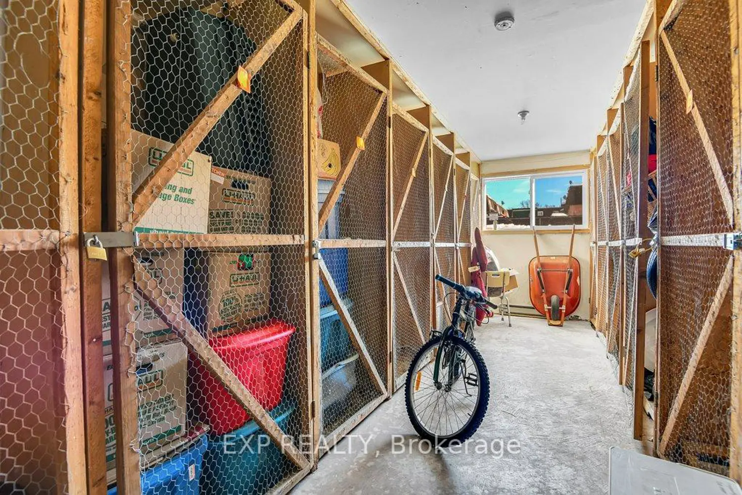 Additional image 18 of 825 Macodrum Drive 3