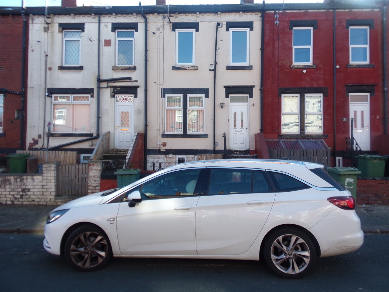 2 Bed Terraced House, Longroyd Avenue, LS11, N1 7GU