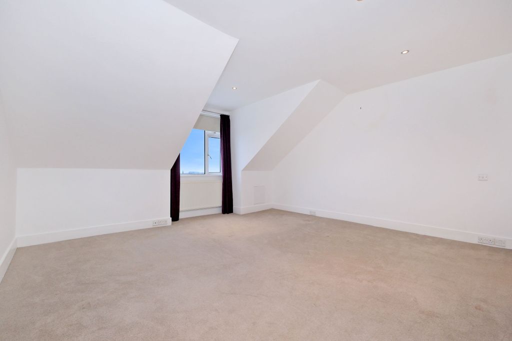 Additional image 10 of 4 bed flat for saleRichmondhill Place, Aberdeen AB15