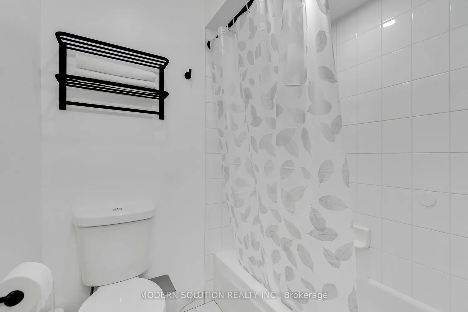 Additional image 13 of 3480 Upper Middle Road 29