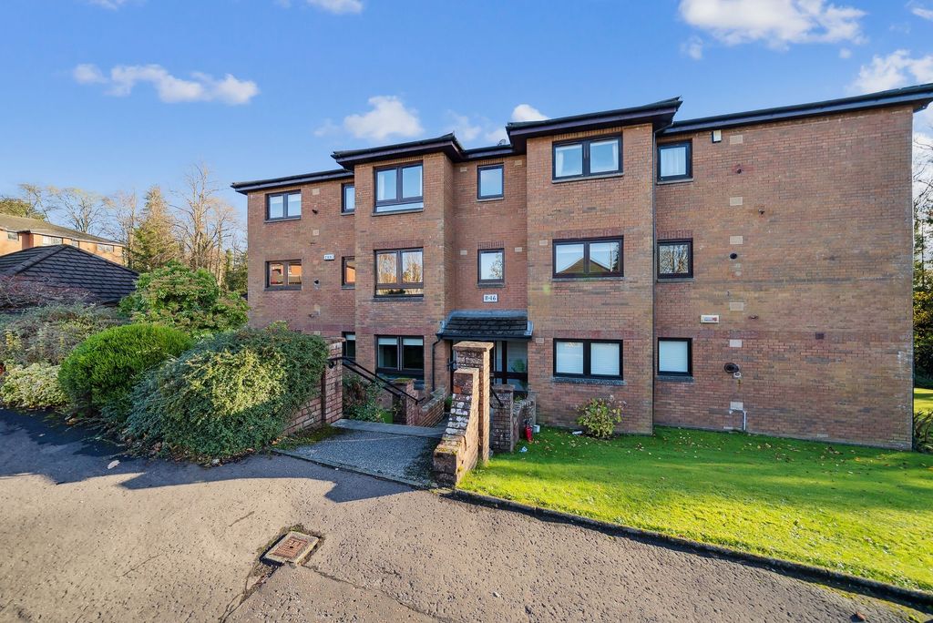 3 bed flat for sale14 Chapelacre Grove, Helensburgh G84