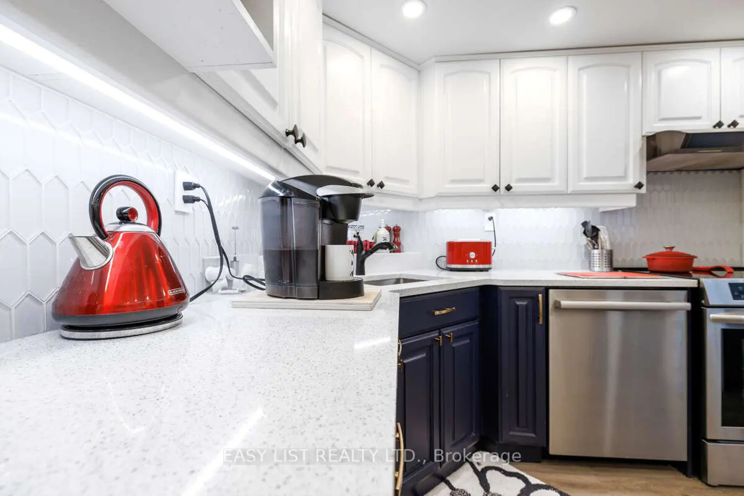 Additional image 6 of 55 Water Street 808