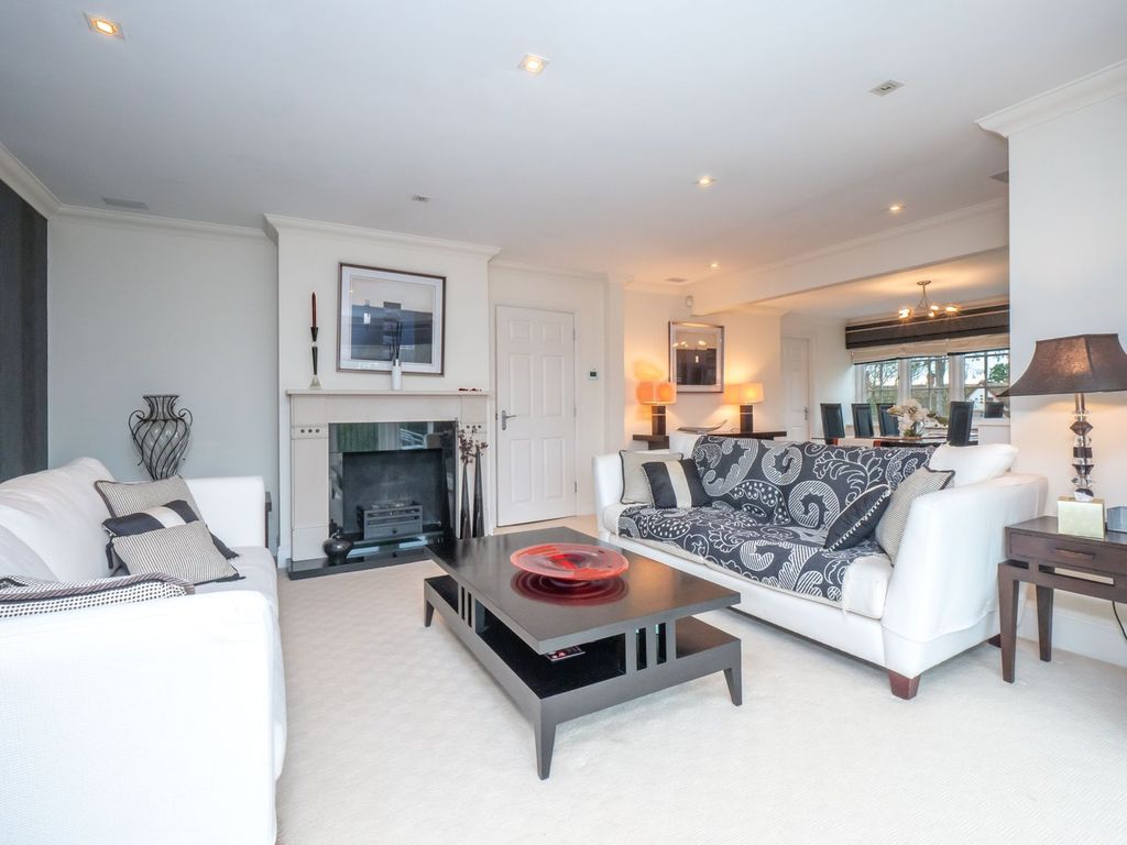 Additional image 6 of 3 bed flat for saleHenley Road, Claverdon, Warwickshire CV35