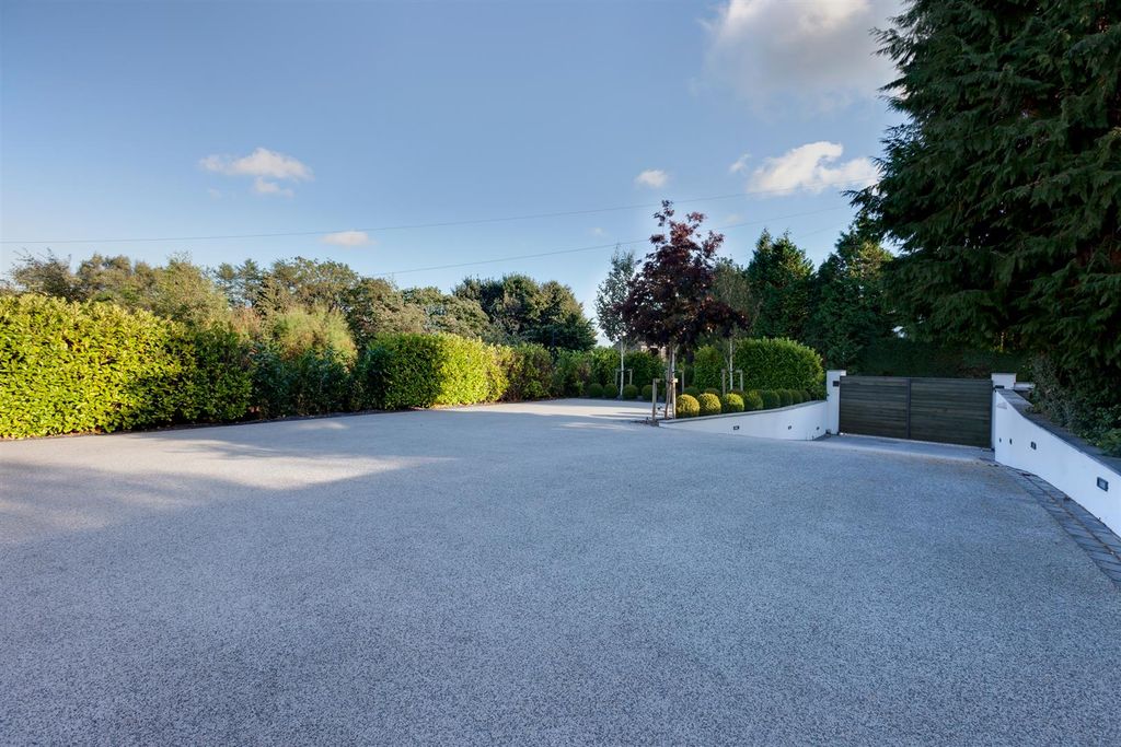 Additional image 40 of 5 bed detached house for saleDore Road, Sheffield S17