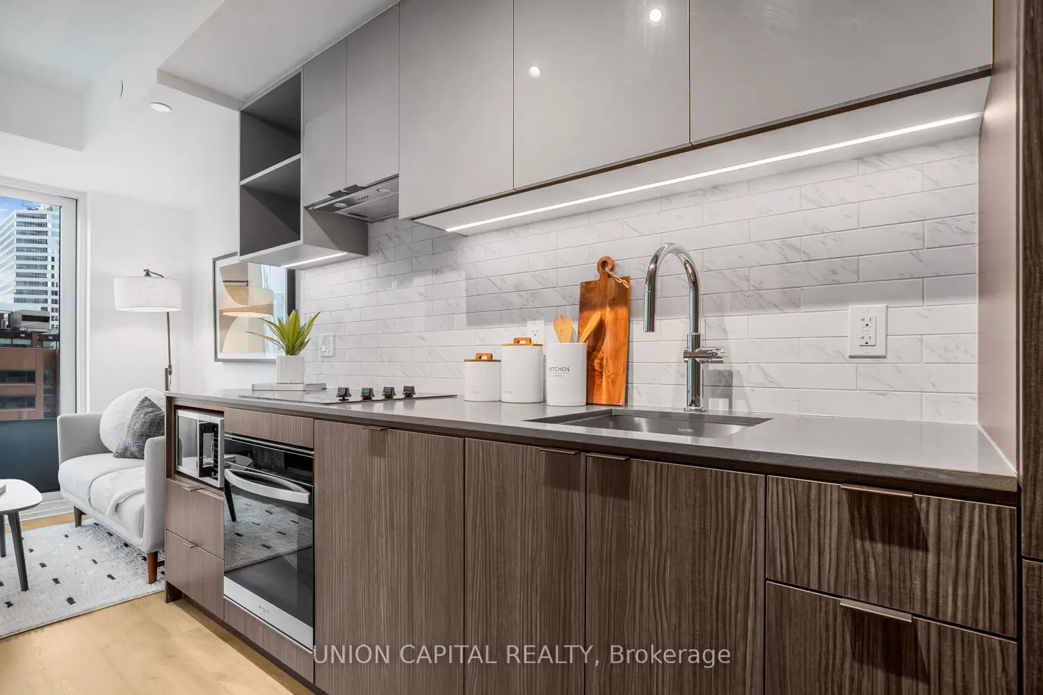 Additional image 10 of 252 Church Street 1801