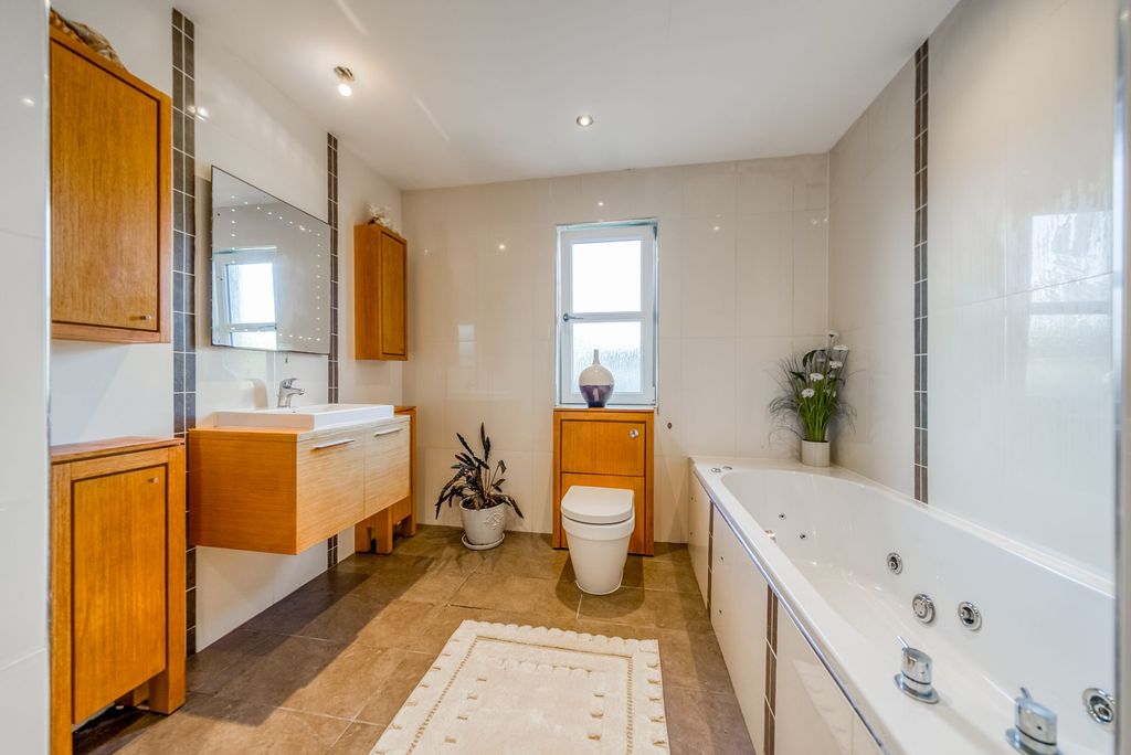 Additional image 32 of 5 bed detached house for sale2c Albert Street, Helensburgh G84