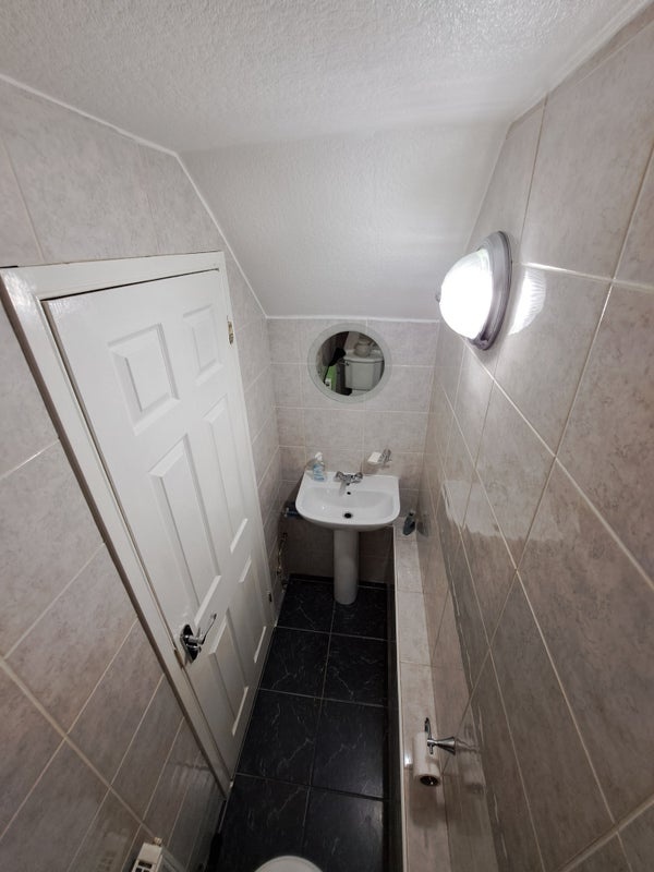 Additional image 8 of Room in a Shared Flat, Min Whitechapel  Near Liverpool Stre, E1, E1 5BU