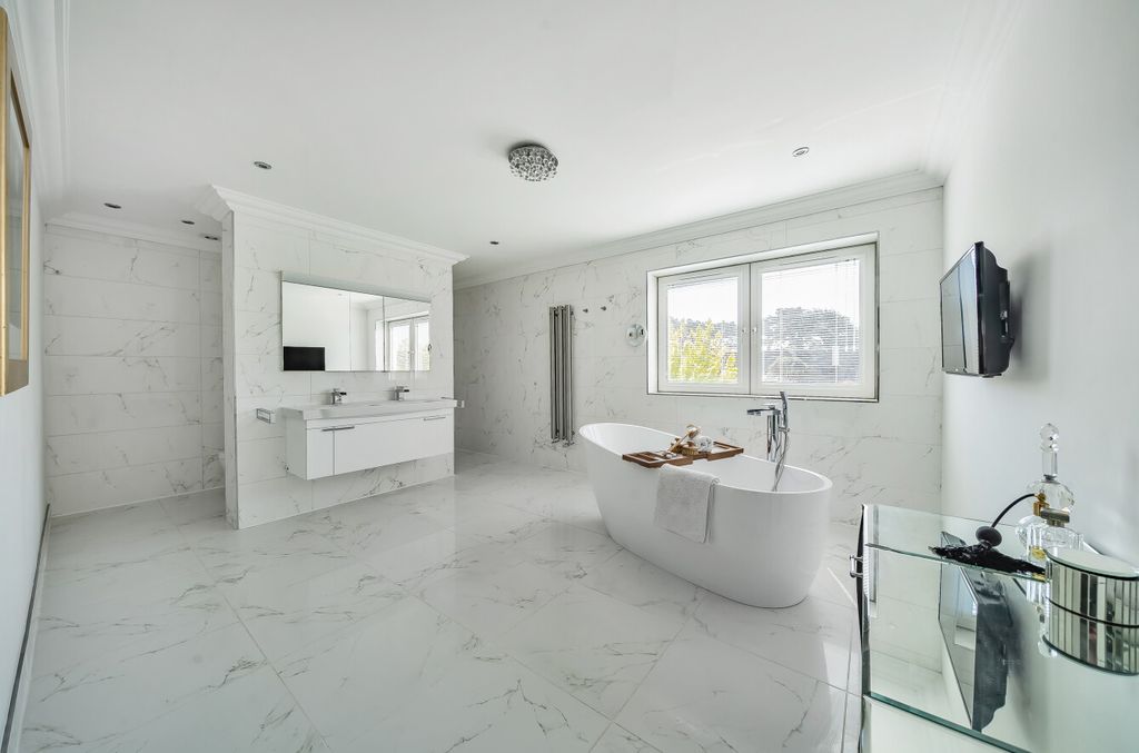 Additional image 18 of 5 bed detached house for saleRook Hill Road, Friars Cliff, Christchurch BH23