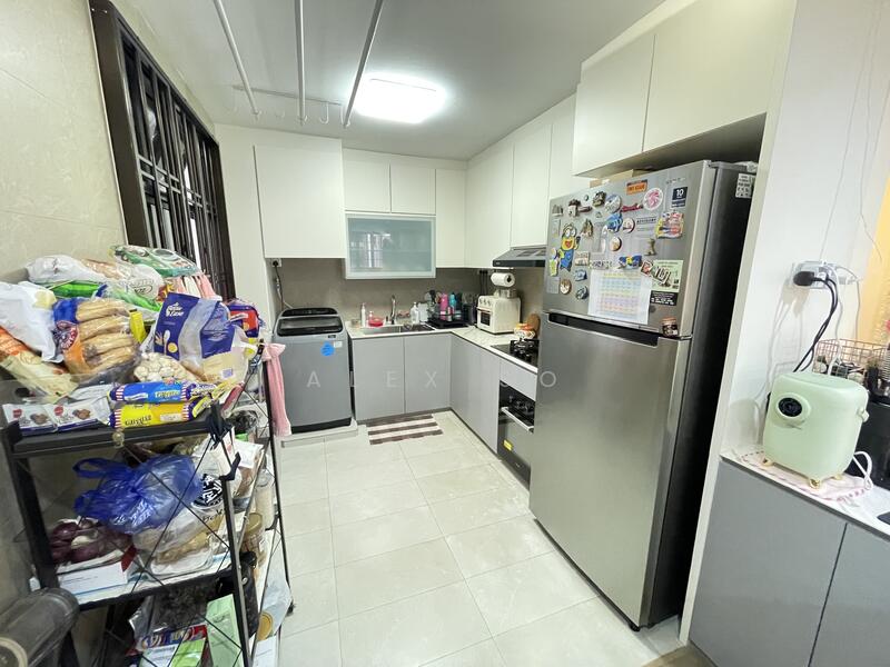 Additional image 6 of 339A Sembawang Close