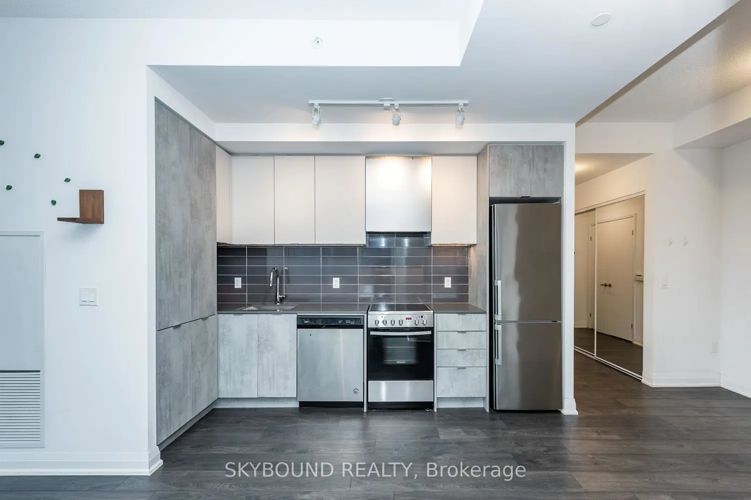 Additional image 4 of 30 Gibbs Road 605