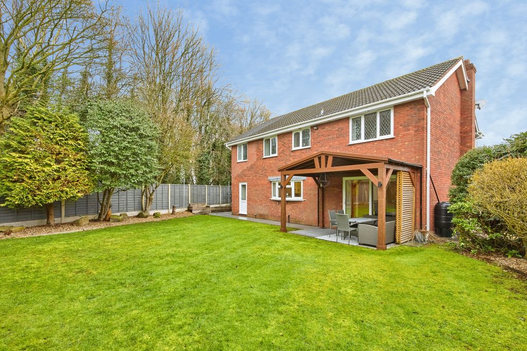 Additional image 4 of 5 bed detached house for saleWentworth Drive, Burton-On-Trent DE13