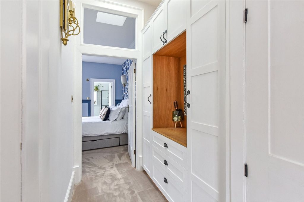 Additional image 14 of 3 bed flat for saleNorth Street, Chichester PO19