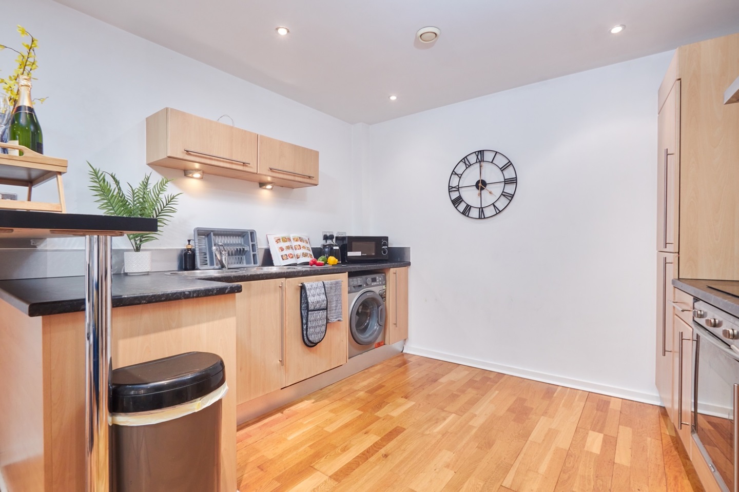 Additional image 4 of 2 Bed Flat, Santorini, LS12, N1 7GU