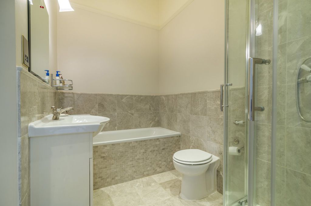Additional image 12 of 3 bed flat for saleHeytesbury Park, Heytesbury, Warminster, Wiltshire BA12