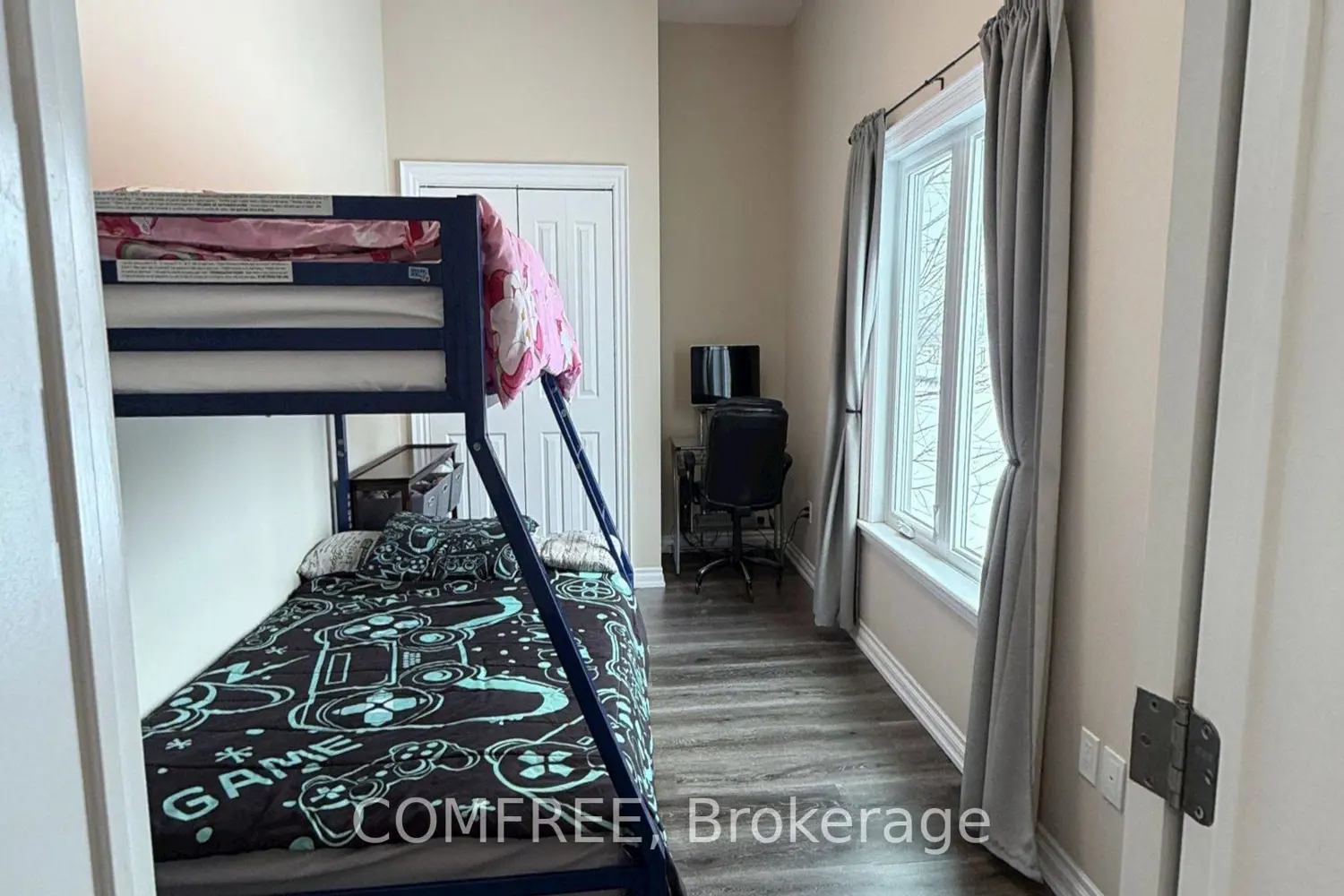 Additional image 14 of 25 King Street 204