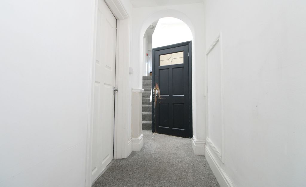 Additional image 6 of 2 bed flat for sale14 Marine Drive, Rhyl LL18