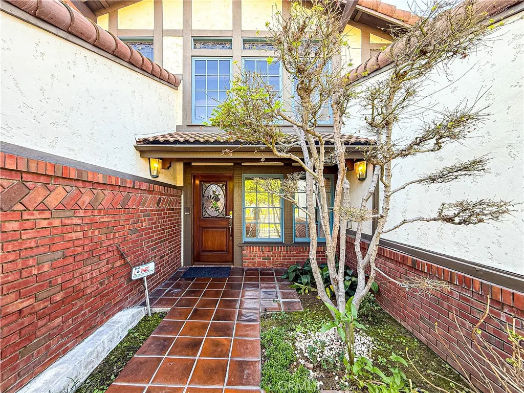 Additional image 3 of 528 W Winnie Way, Arcadia, CA 91007