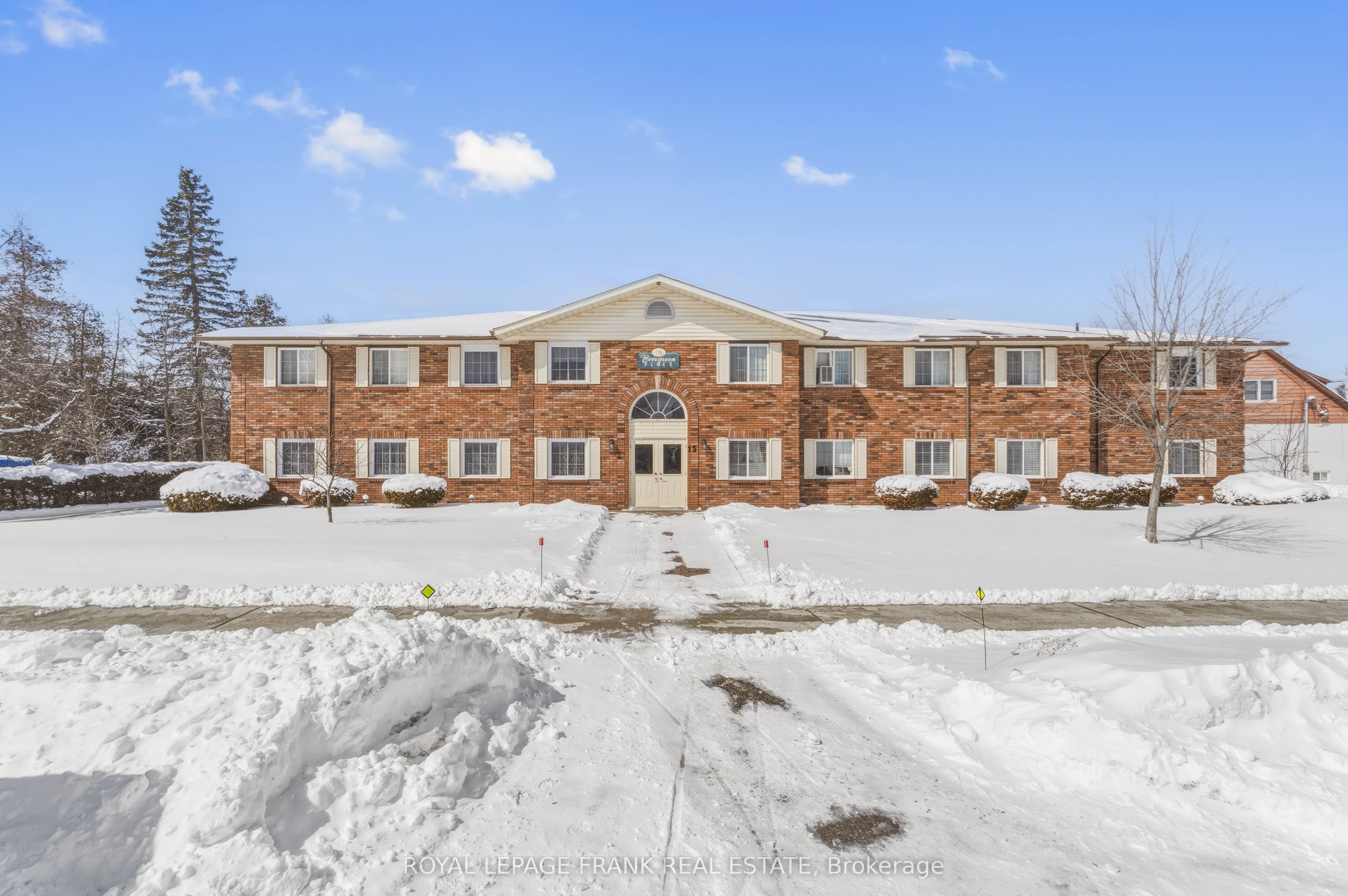 102-15 Clifton Street, Kawartha Lakes, ON, K0M 1N0