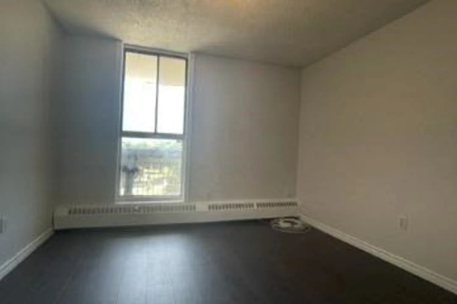 Additional image 5 of 4645 Jane Street 336