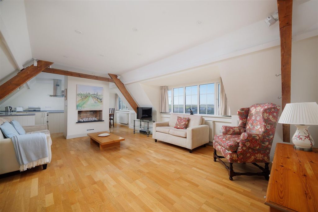 Additional image 4 of 3 bed flat for saleTreyarnon Bay, Padstow PL28