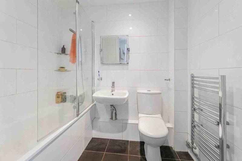 Additional image 3 of Room in a Shared Flat, Roman Court, N7, N1 7GU