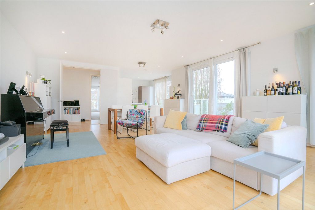 Additional image 11 of 3 bed flat for saleMelliss Avenue, Richmond TW9