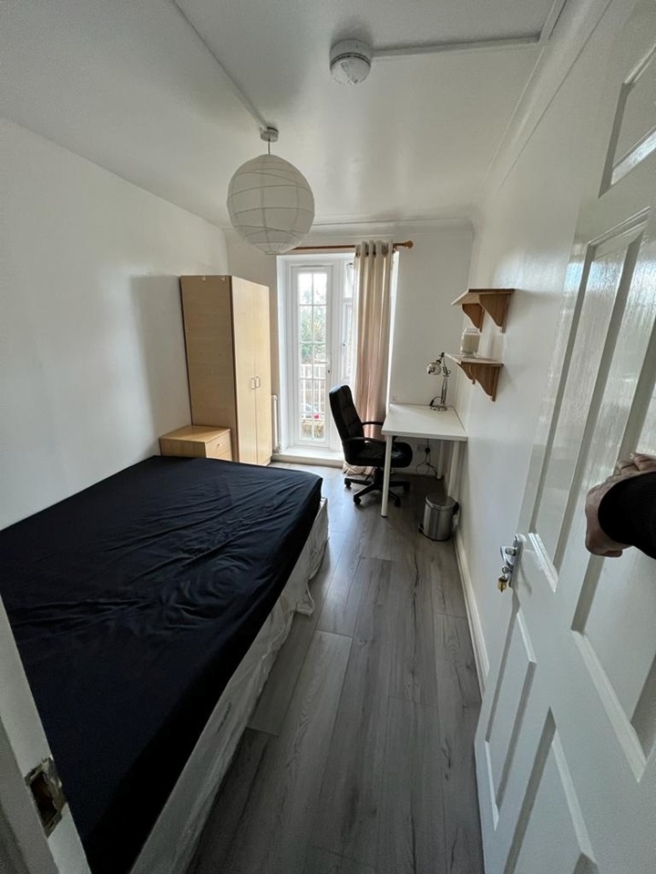 Additional image 3 of Room in a Shared House, Gables Close, SE5, N1 7GU