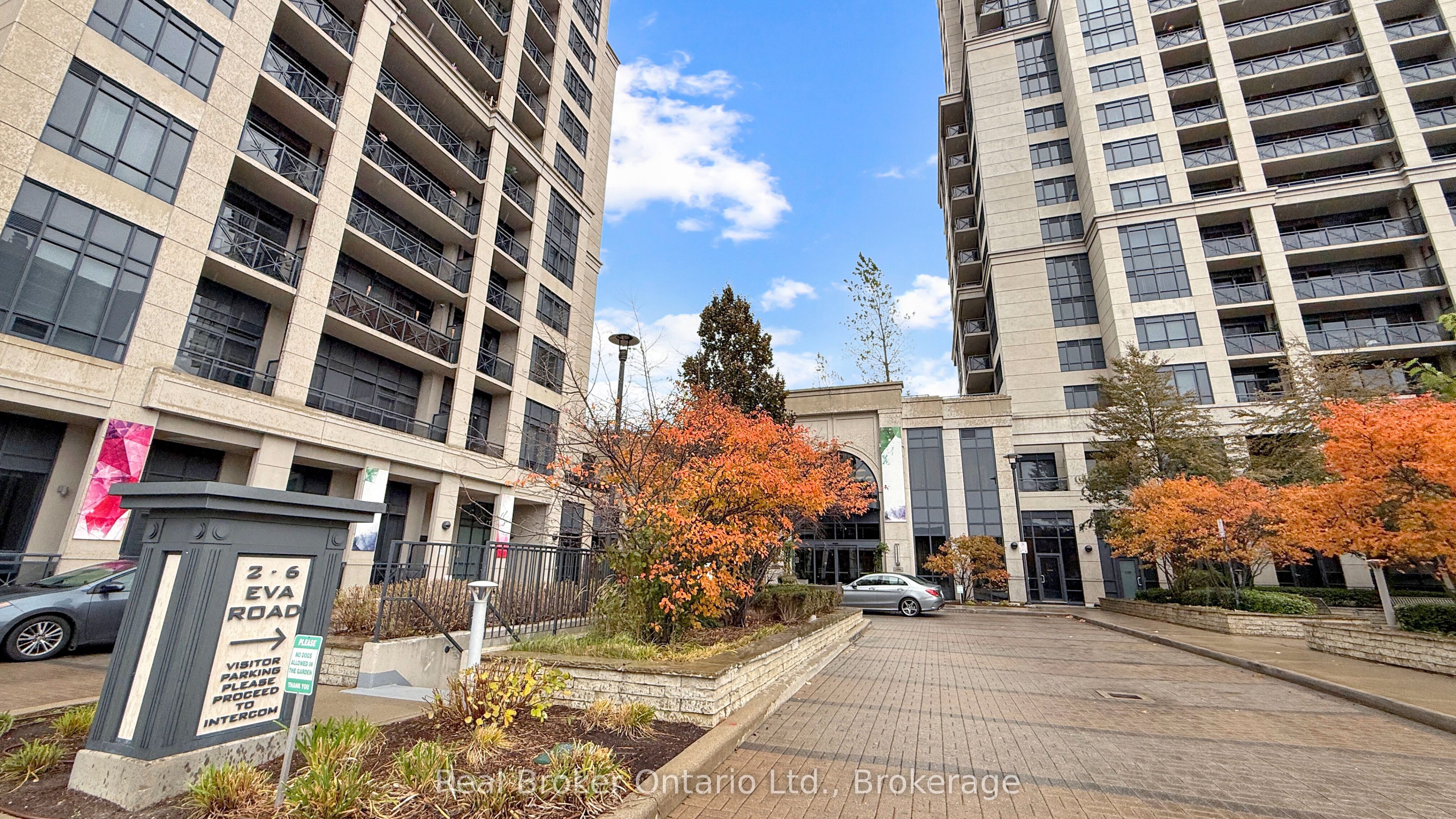 Additional image 3 of 1724-2 Eva Road, Toronto, ON, M9C 0A9