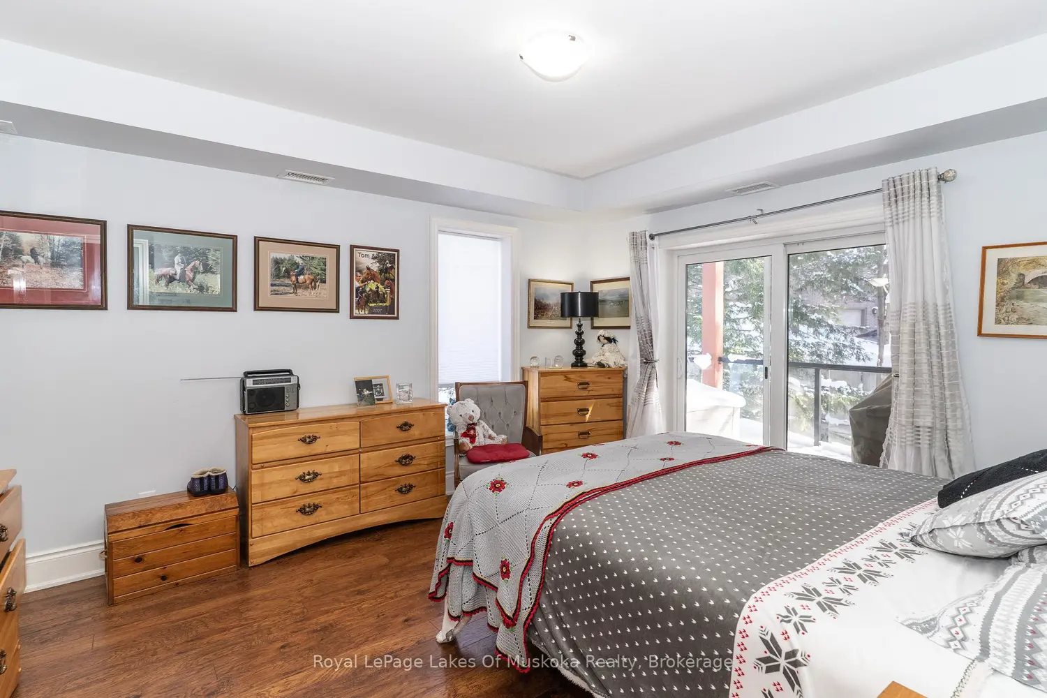 391 Manitoba Street 202B photo 3