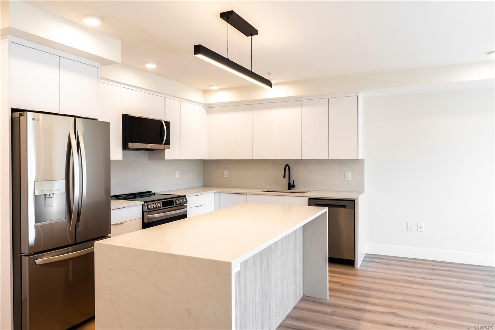 507-45 Haliburton Street, Nanaimo, BC, V9R 4V6