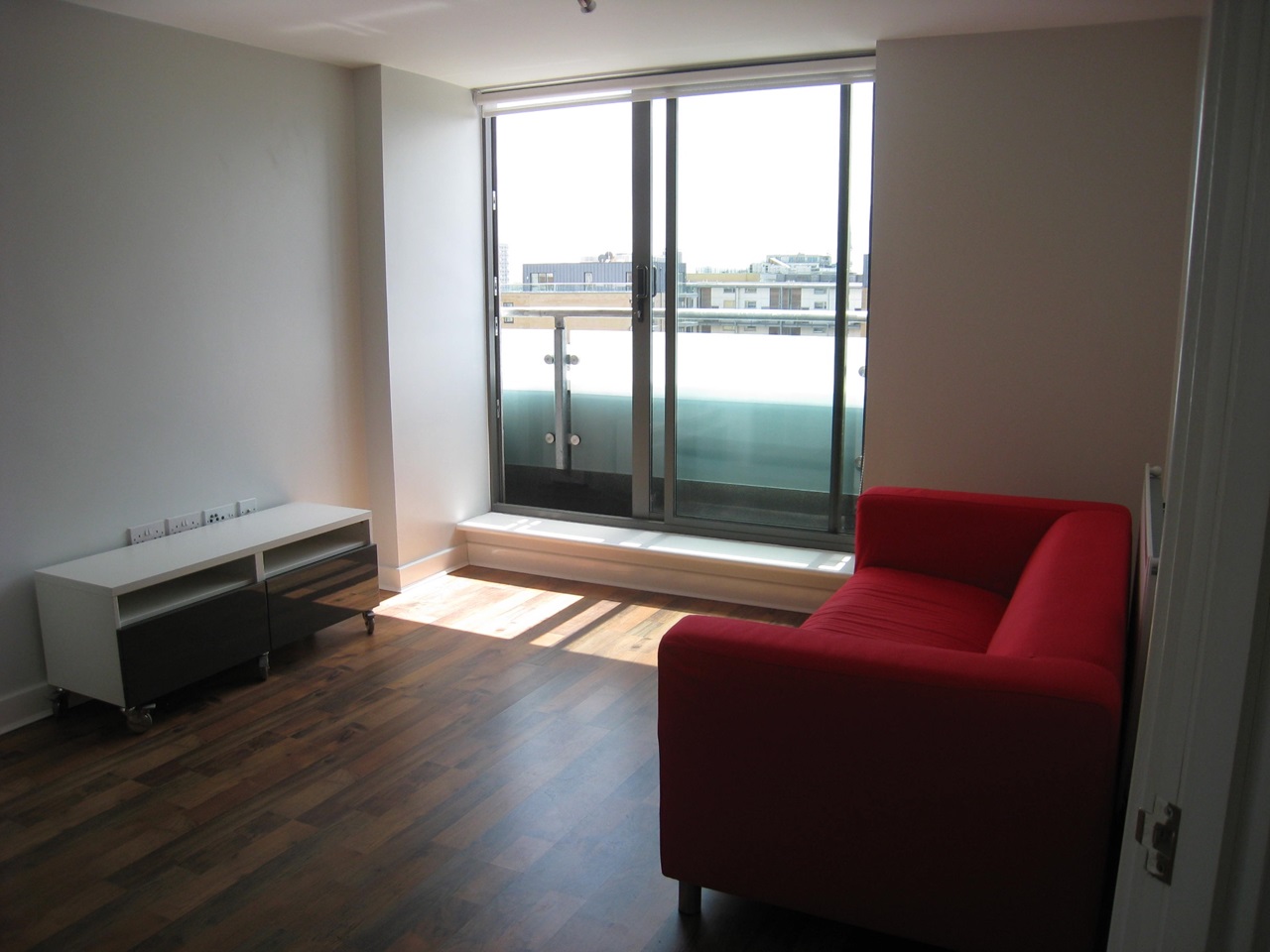 Additional image 3 of 1 Bed Flat, Gosse Court, N1, N1 7GU