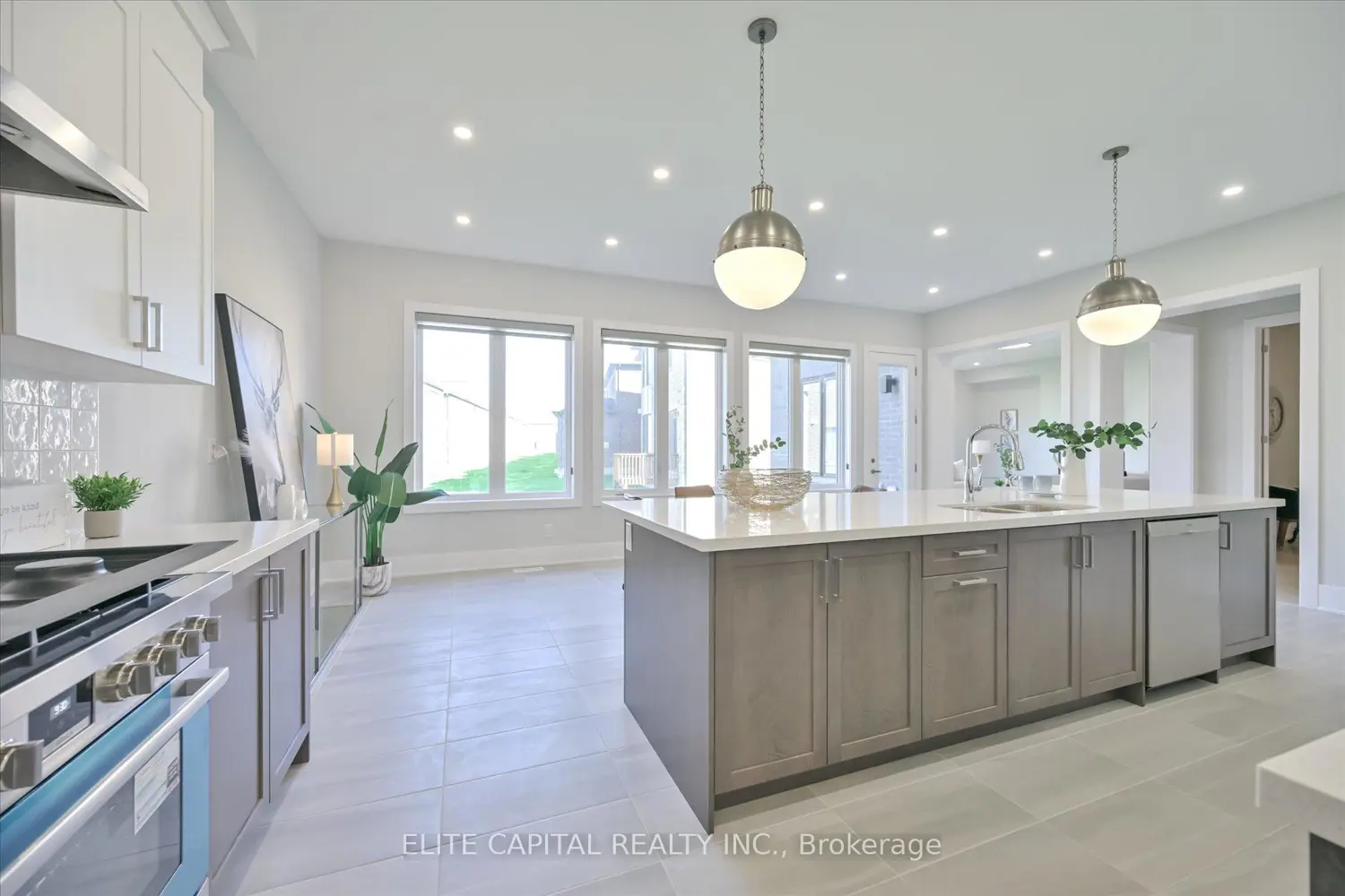 45 Godfrey Willis Drive photo 5