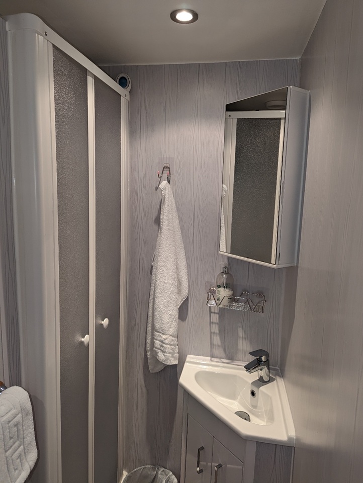 Additional image 9 of 2 Bed Flat, Elam Close, SE5, N1 7GU