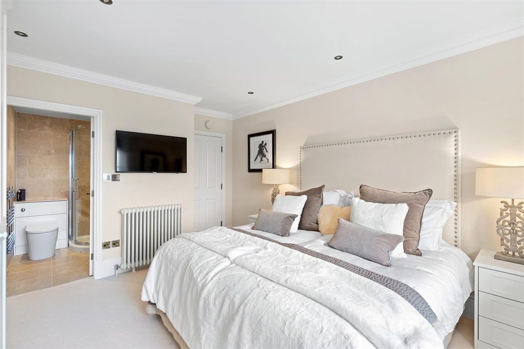 Additional image 26 of 2 bed flat for saleBrodrick Drive, Ilkley LS29