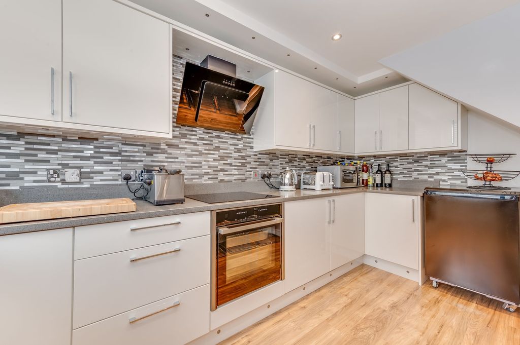 Additional image 3 of 2 bed maisonette for saleGervase Avenue, Sheffield S8