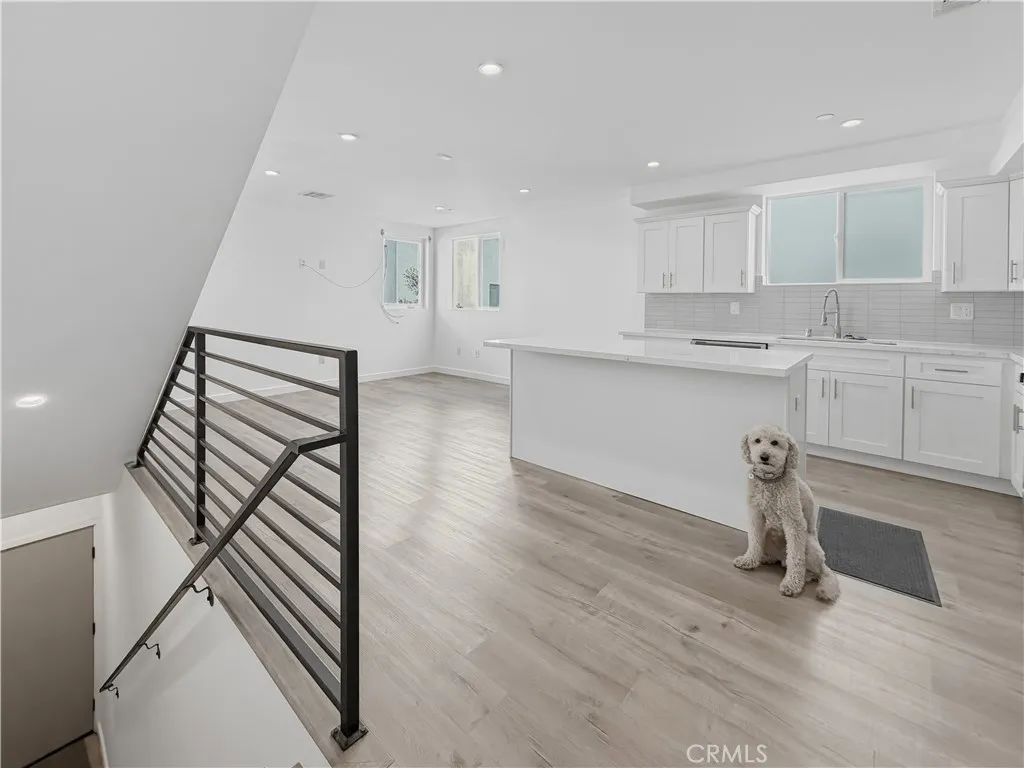 Additional image 32 of 10918 Hesby Street, North Hollywood, CA 91601