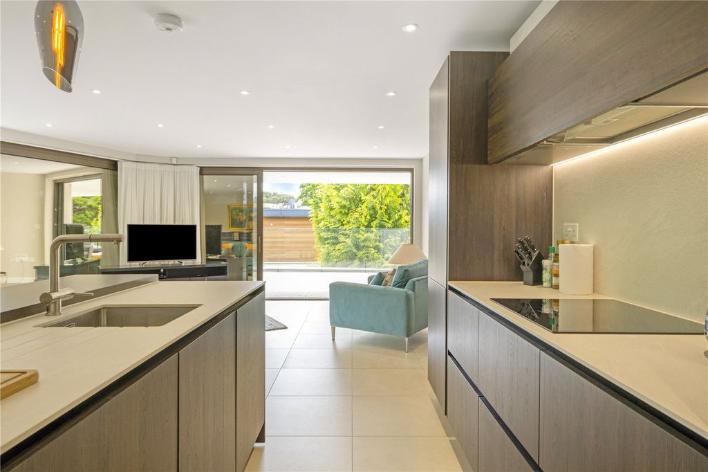 Additional image 3 of 3 bed flat for saleThe Avenue, Branksome Park, Dorset BH13