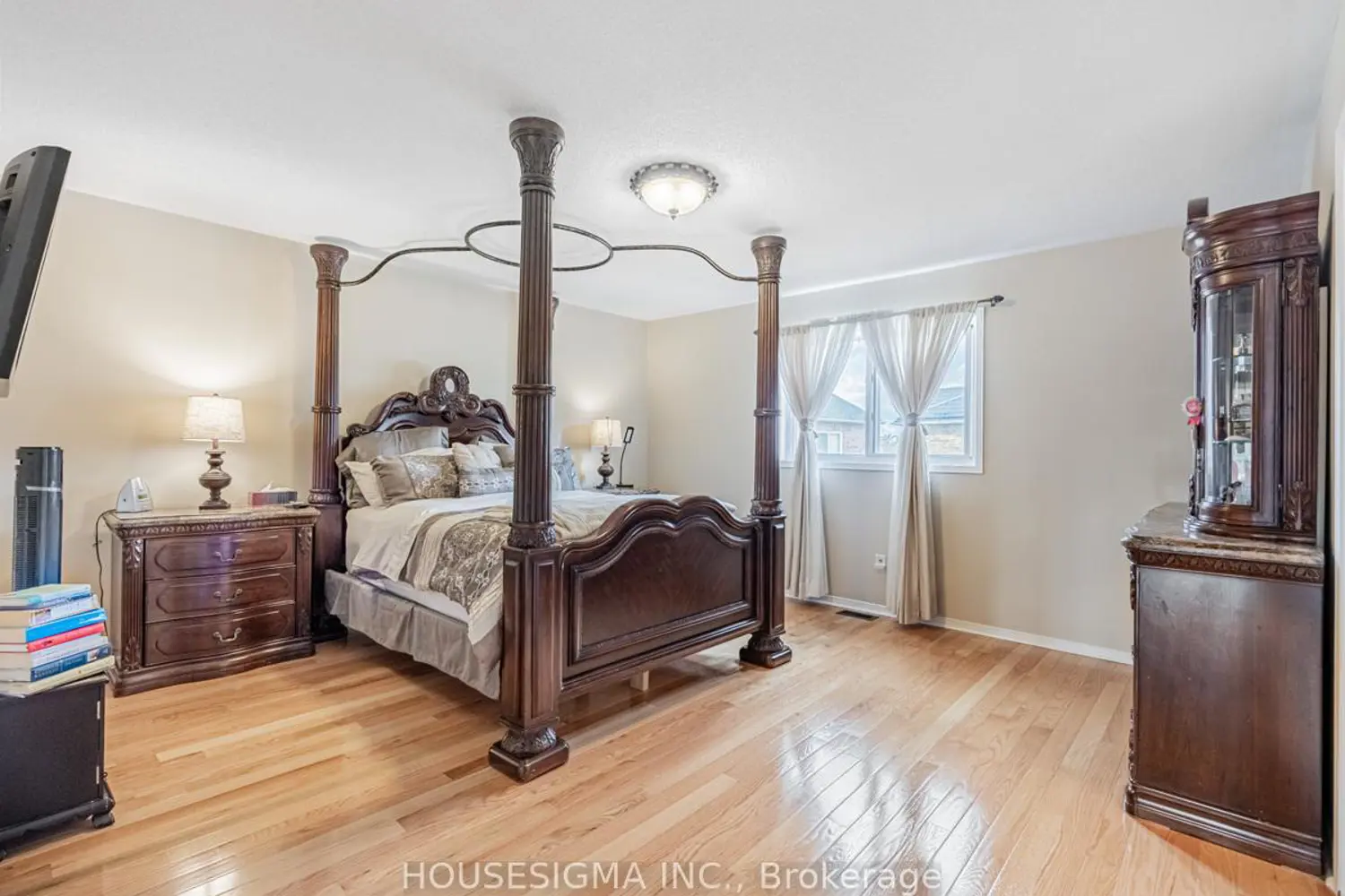 Additional image 4 of 415 Hillbury Drive