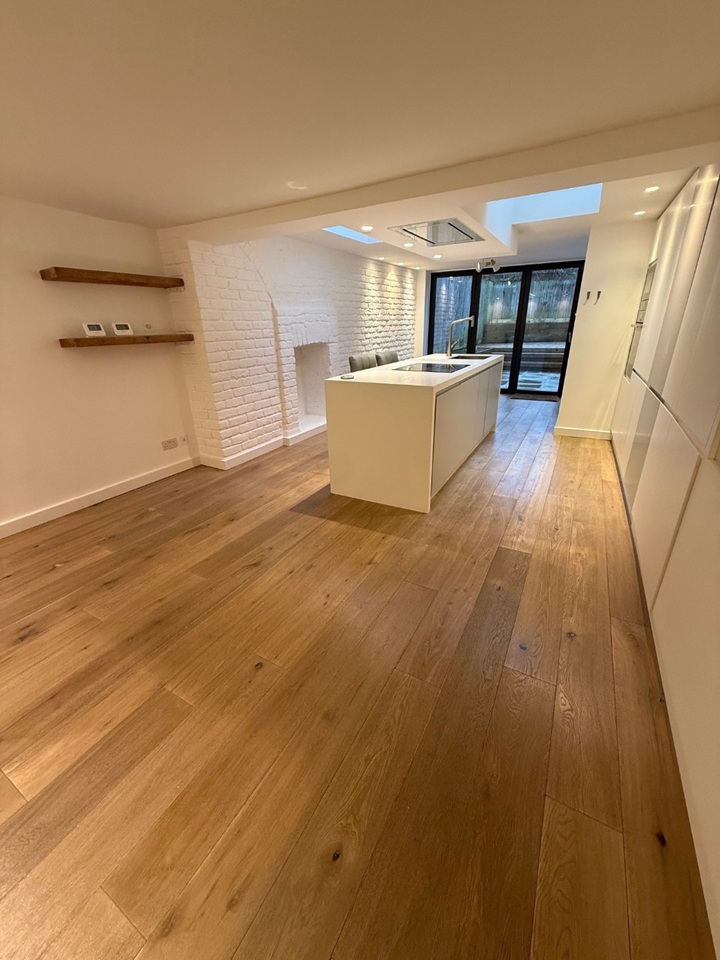 Additional image 3 of 3 Bed Flat, Islington, N1, N1 7GU