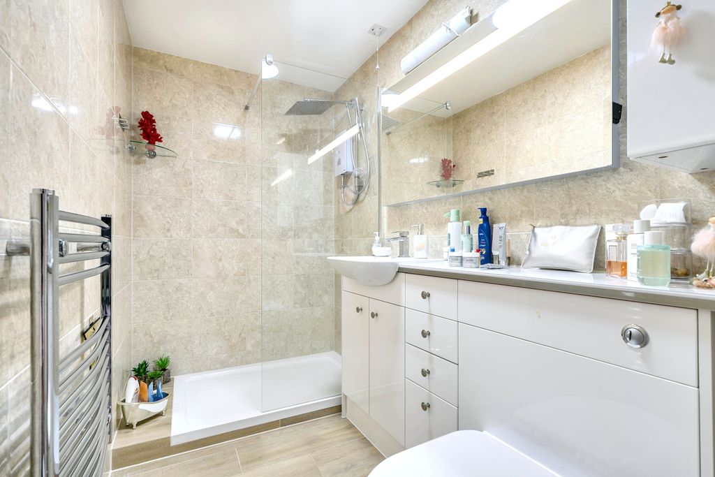 Additional image 15 of 3 bed flat for saleChallenger Quay, Falmouth, Cornwall TR11