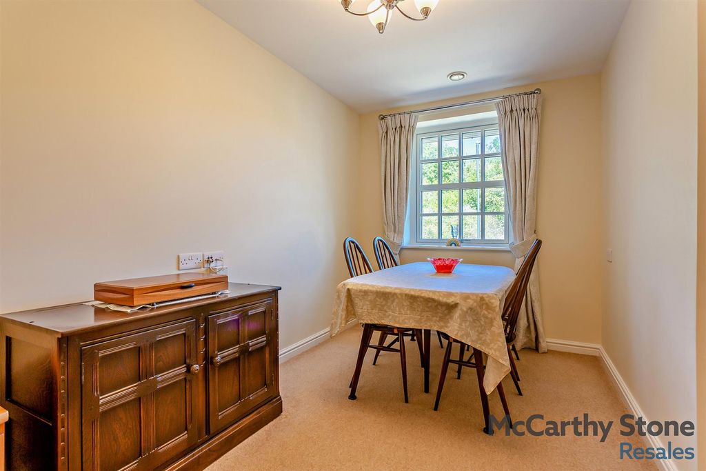 Additional image 3 of 2 bed flat for saleBarnhill Court, Barnhill Road, Chipping Sodbury, Bristol BS37