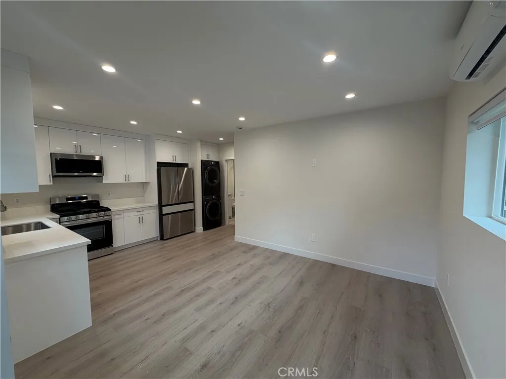 Additional image 2 of 13897 Wallabi Avenue, Sylmar, CA 91342