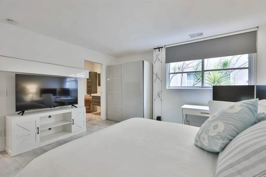 Additional image 10 of 942 D Avenue Unit B, Coronado, CA 92118